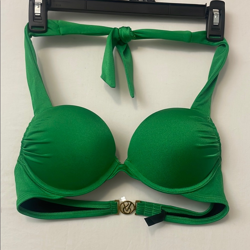 Victoria’s Secret Green Push-Up Bikini Top- Aprox.32B.    (F8)✨